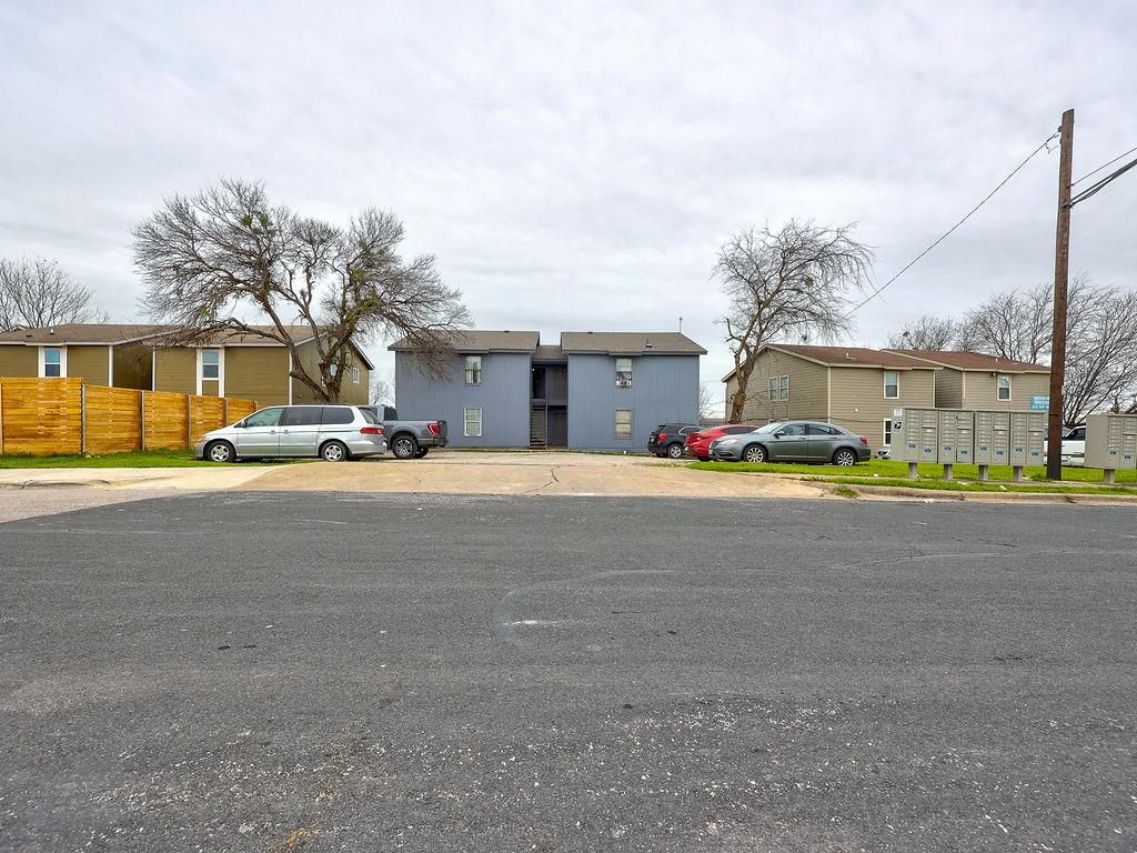 8307 Garcreek CIR, Austin, TX 78724