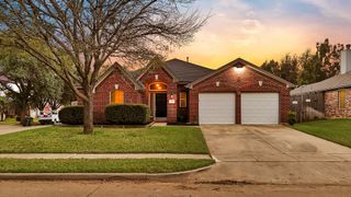 3204 Berkshire Lane, Corinth, TX 76210