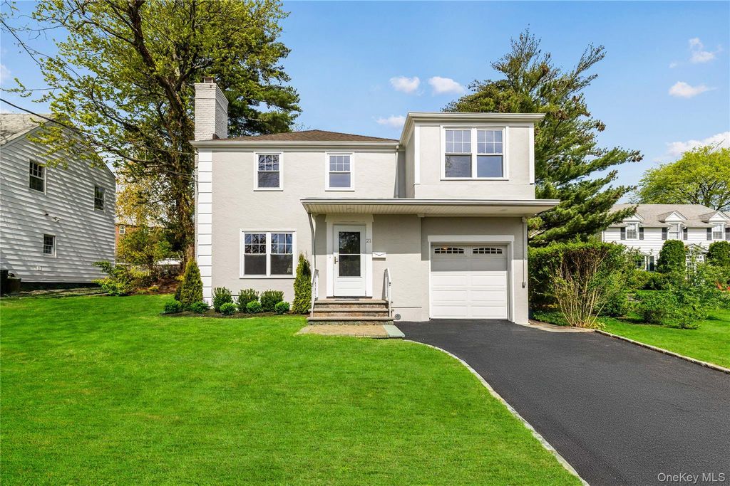 21 Keogh Lane, New Rochelle, NY 10805