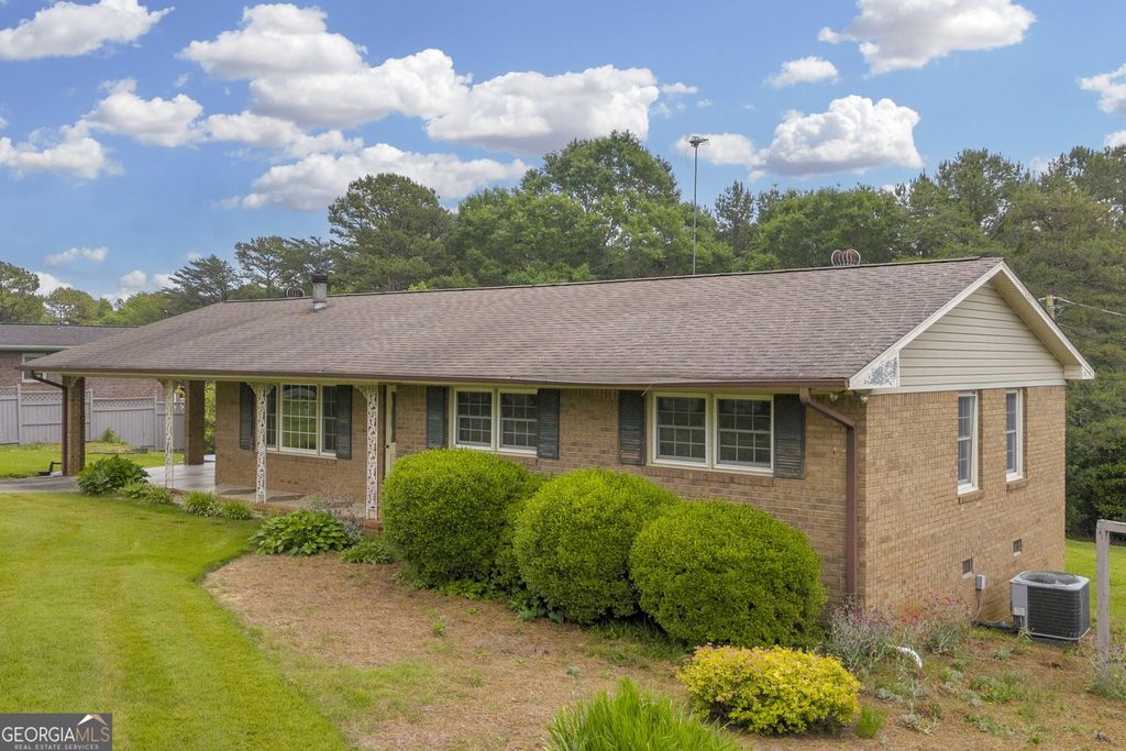 234 Edgewood Drive, Mount Airy, GA 30563