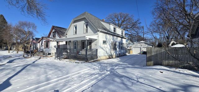 3754 S Rutland AVENUE, Saint Francis, WI 53235