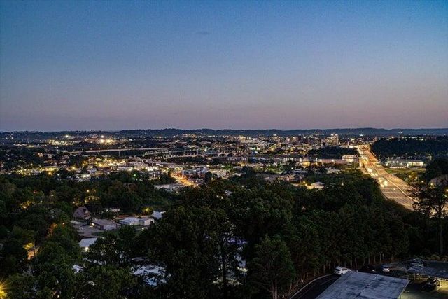 1131 Stringers Ridge Road 5e, Chattanooga, TN 37405