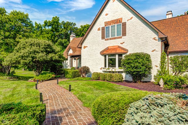 6737 La Tour Circle, Indianapolis, IN 46278