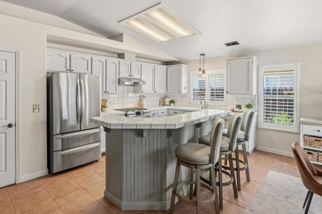 750 Ruger Court, Hollister, CA 95023