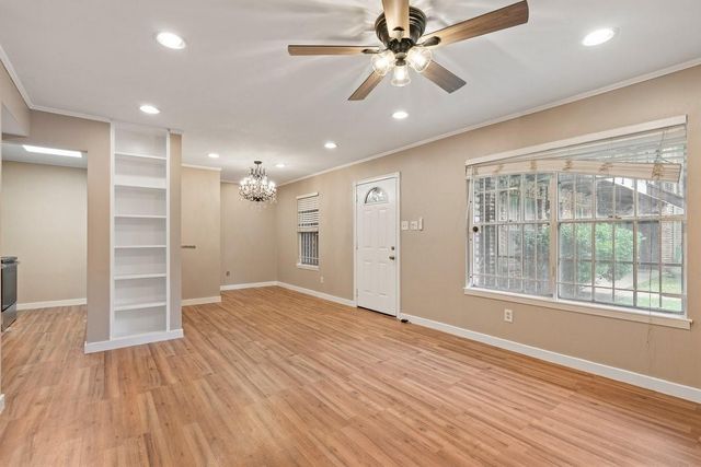 6401 Skyline Drive 5, Houston, TX 77057
