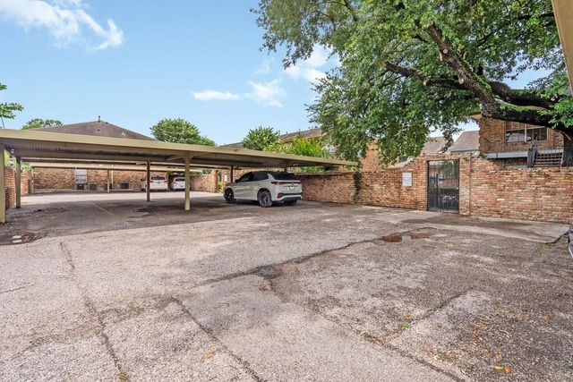 6401 Skyline Drive 5, Houston, TX 77057
