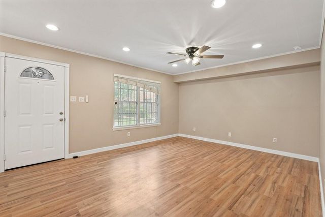 6401 Skyline Drive 5, Houston, TX 77057
