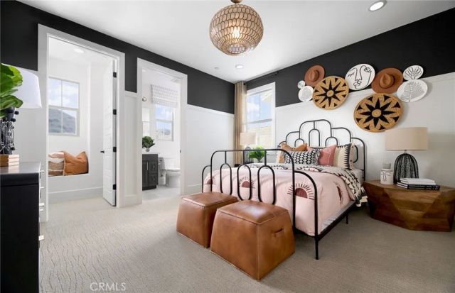 11817 Canoga Avenue, Chatsworth, CA 91311