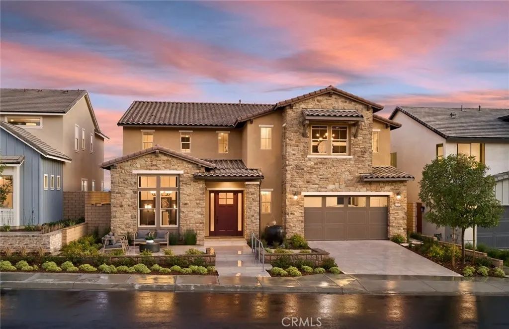 11817 Canoga Avenue, Chatsworth, CA 91311