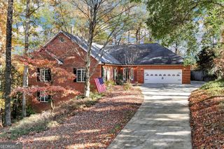 4570 Deep Creek Drive, Sugar Hill, GA 30518