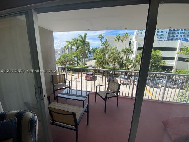 1965 S Ocean Dr ML, Hallandale Beach, FL 33009