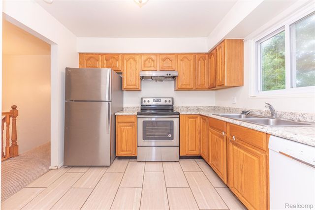 1795 David Court, Ann Arbor, MI 48105