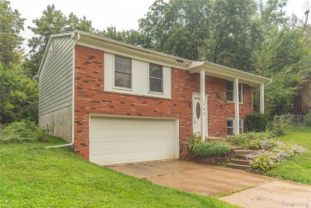 1795 David Court, Ann Arbor, MI 48105