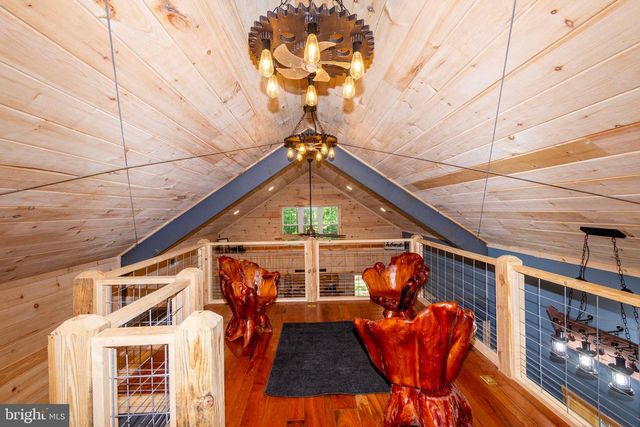 18184 CRAWFORD LN, Gordonsville, VA 22942