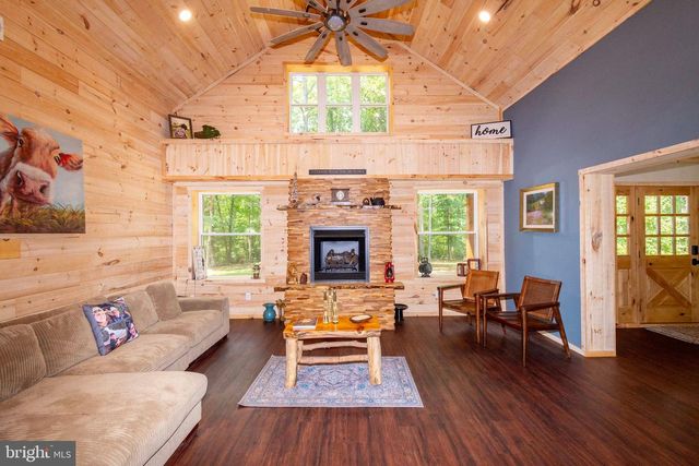 18184 CRAWFORD LN, Gordonsville, VA 22942