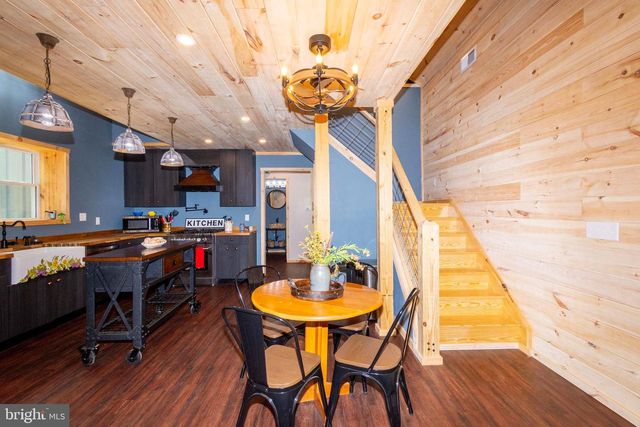 18184 CRAWFORD LN, Gordonsville, VA 22942