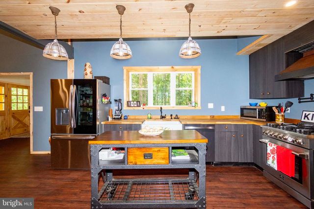 18184 CRAWFORD LN, Gordonsville, VA 22942