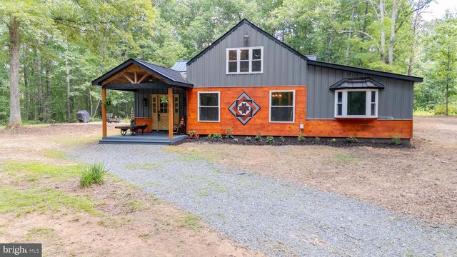 18184 CRAWFORD LN, Gordonsville, VA 22942