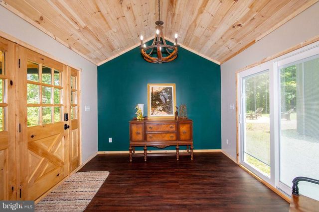 18184 CRAWFORD LN, Gordonsville, VA 22942