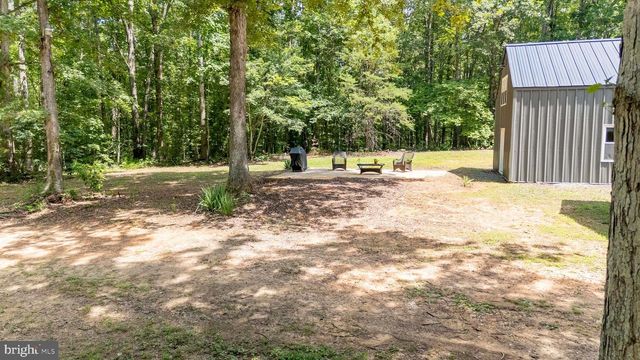 18184 CRAWFORD LN, Gordonsville, VA 22942