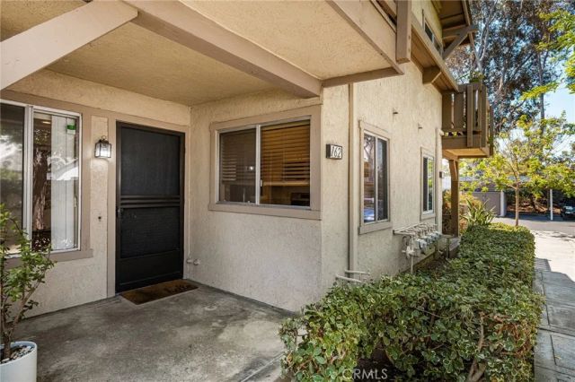 162 Echo Run, Irvine, CA 92614