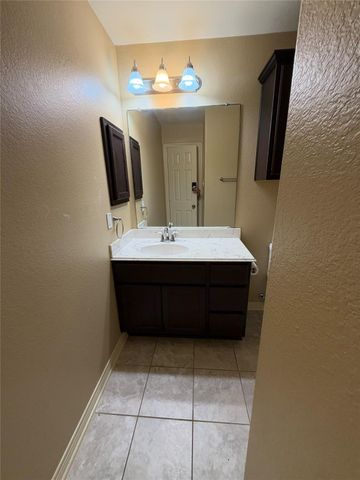8031 Canyon Street, Houston, TX 77051