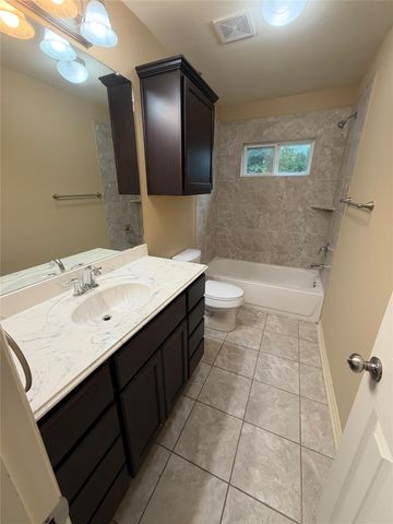 8031 Canyon Street, Houston, TX 77051