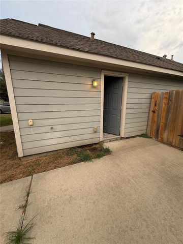 8031 Canyon Street, Houston, TX 77051