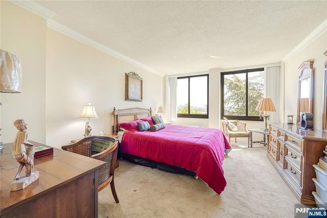 200 Winston 109, Cliffside Park, NJ 07010