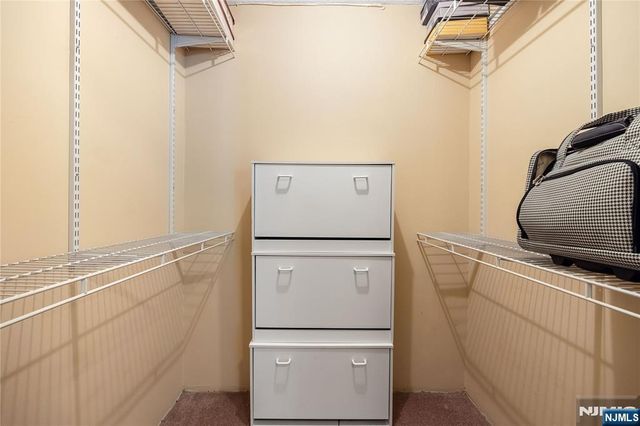 200 Winston 109, Cliffside Park, NJ 07010