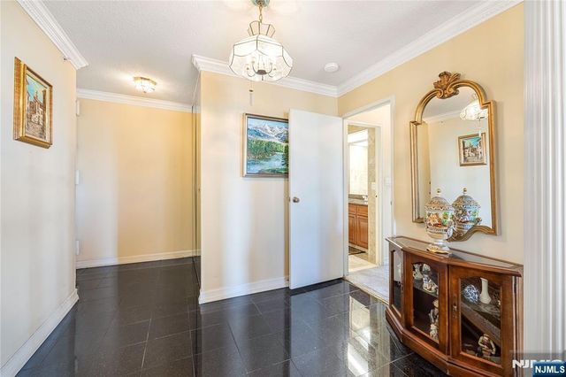 200 Winston 109, Cliffside Park, NJ 07010