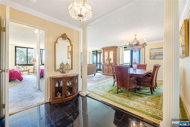 200 Winston 109, Cliffside Park, NJ 07010