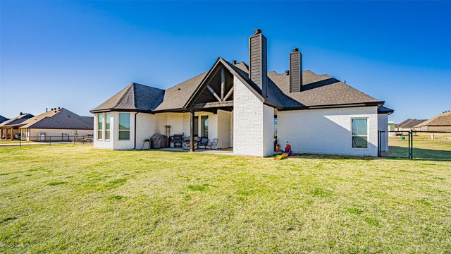 405 Venadito Drive, Godley, TX 76044