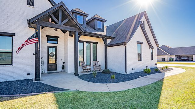 405 Venadito Drive, Godley, TX 76044