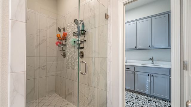 405 Venadito Drive, Godley, TX 76044