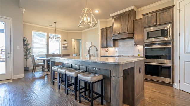 405 Venadito Drive, Godley, TX 76044