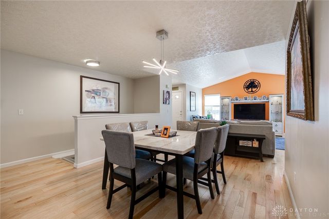 1901 Whispering Tree Drive, Miamisburg, OH 45342