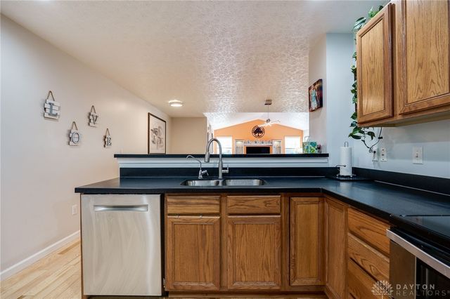 1901 Whispering Tree Drive, Miamisburg, OH 45342