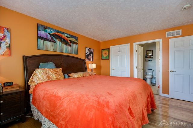1901 Whispering Tree Drive, Miamisburg, OH 45342