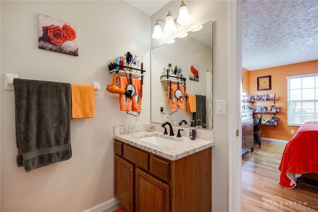 1901 Whispering Tree Drive, Miamisburg, OH 45342