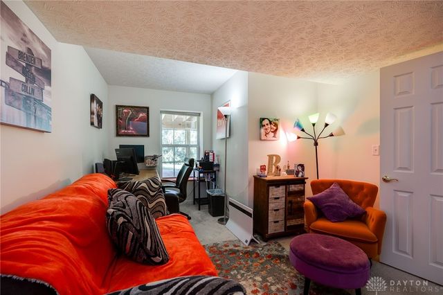 1901 Whispering Tree Drive, Miamisburg, OH 45342