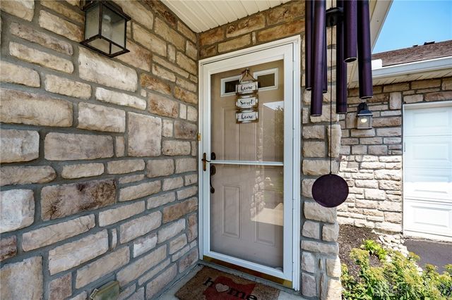 1901 Whispering Tree Drive, Miamisburg, OH 45342