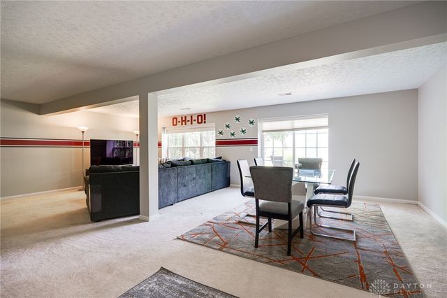 1901 Whispering Tree Drive, Miamisburg, OH 45342