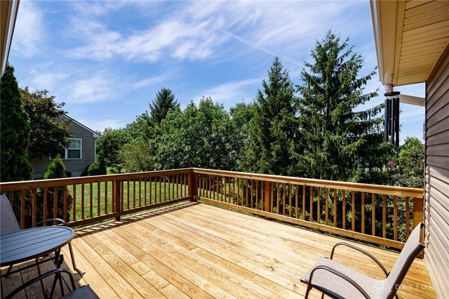 1901 Whispering Tree Drive, Miamisburg, OH 45342