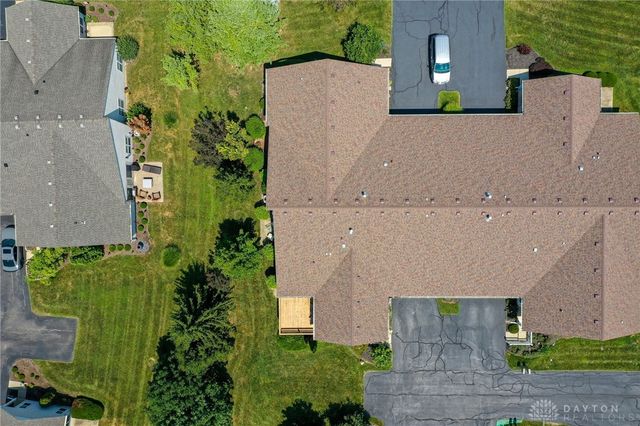 1901 Whispering Tree Drive, Miamisburg, OH 45342