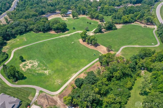 1901 Whispering Tree Drive, Miamisburg, OH 45342