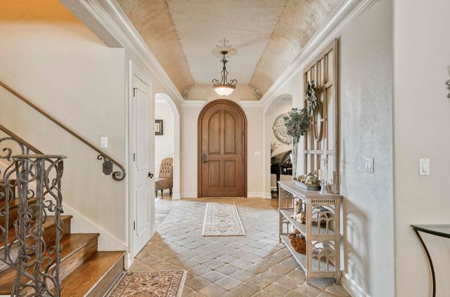 4504 E Spruce Drive, Springfield, MO 65809