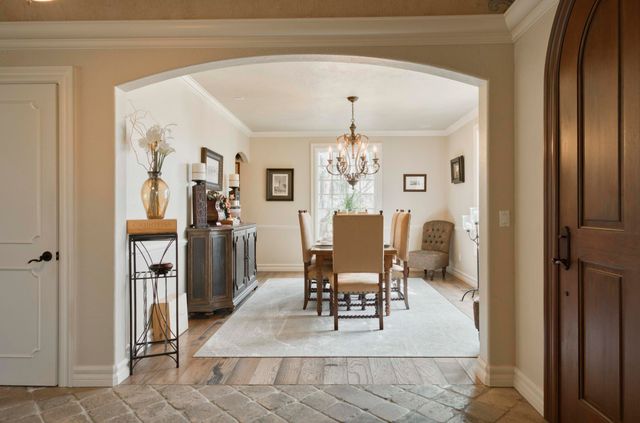 4504 E Spruce Drive, Springfield, MO 65809