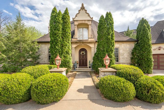 4504 E Spruce Drive, Springfield, MO 65809