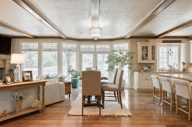 4504 E Spruce Drive, Springfield, MO 65809